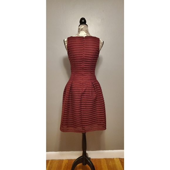 Ashley Graham Beyond burgundy dress - Picture 3 of 4